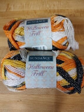 Sundance Halloween Frill Yarn